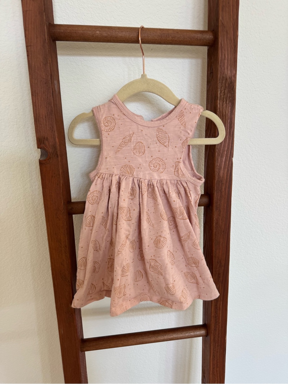 Rylee and Cru Sleeveless Pink Shell-Print Dress